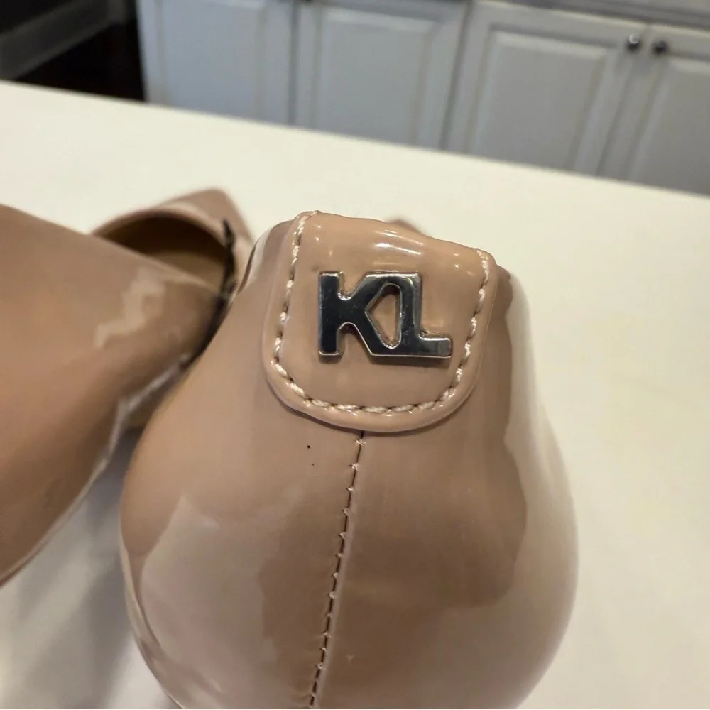 KARL LAGERFELD PARIS Patent Leather Pumps Nude Size 9.5M NEW